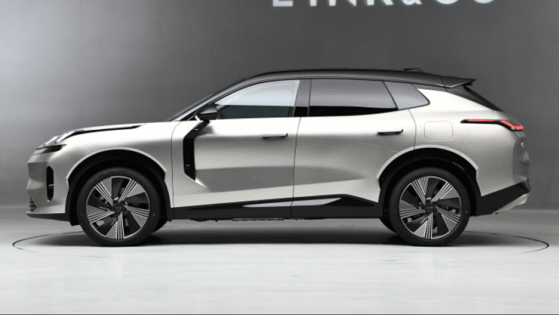 Lynk & Co 08 PHEV официально представлен в Китае с ОС от Meizu