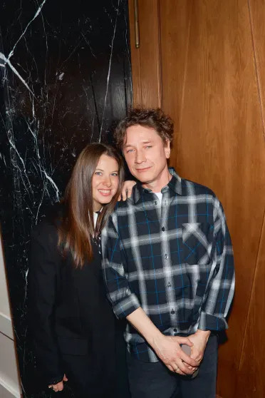 Юра Борисов с женой, Евгений Цыганов и Юлия Снигирь, Аглая Тарасова и Саша Бортич на премьере фильма 