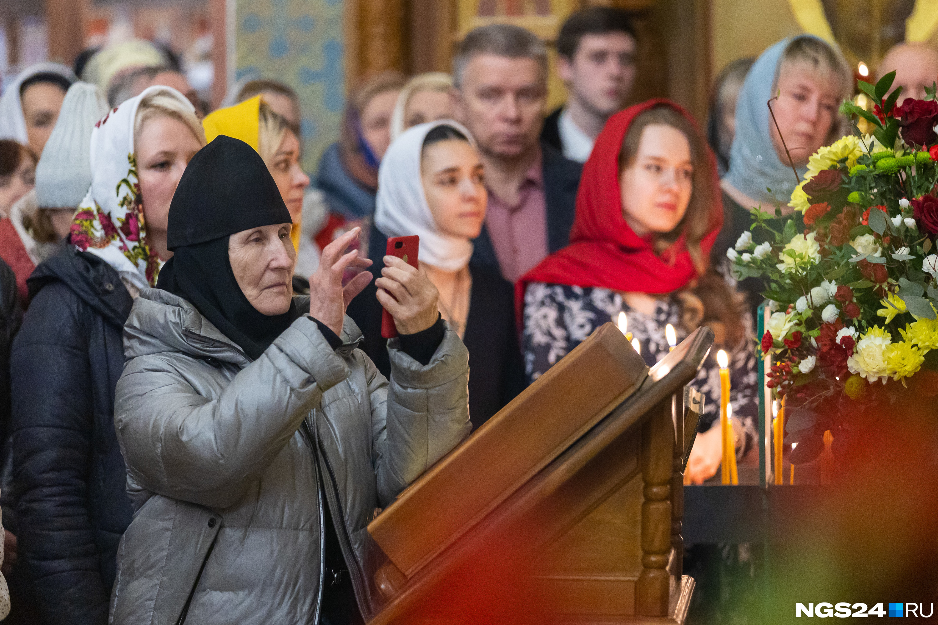 Кемерово Знаменский собор пасхальное богослужение