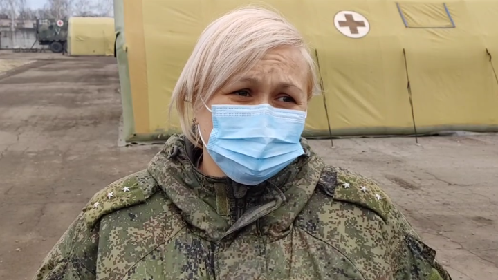 Военврач впервые записала обращение с Украины: Стреляют свои же