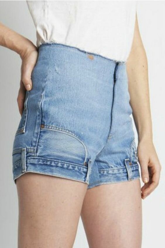 http://www.vogue.es/moda/tendencias/articulos/shorts-vaqueros-originales-verano-2018/35747