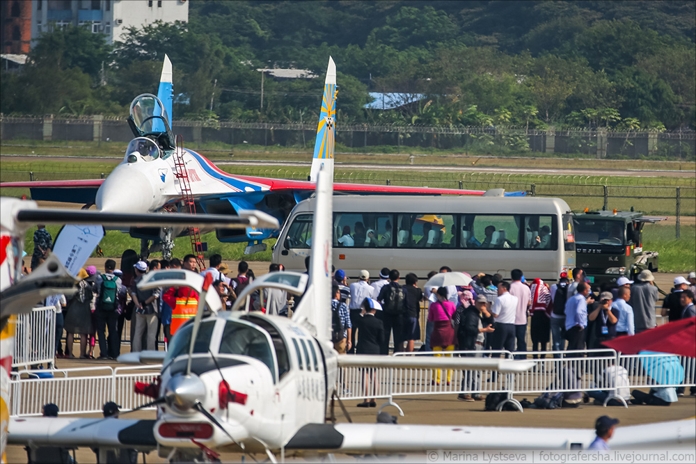 Русские витязи и Стрижи на China Airshow 2016