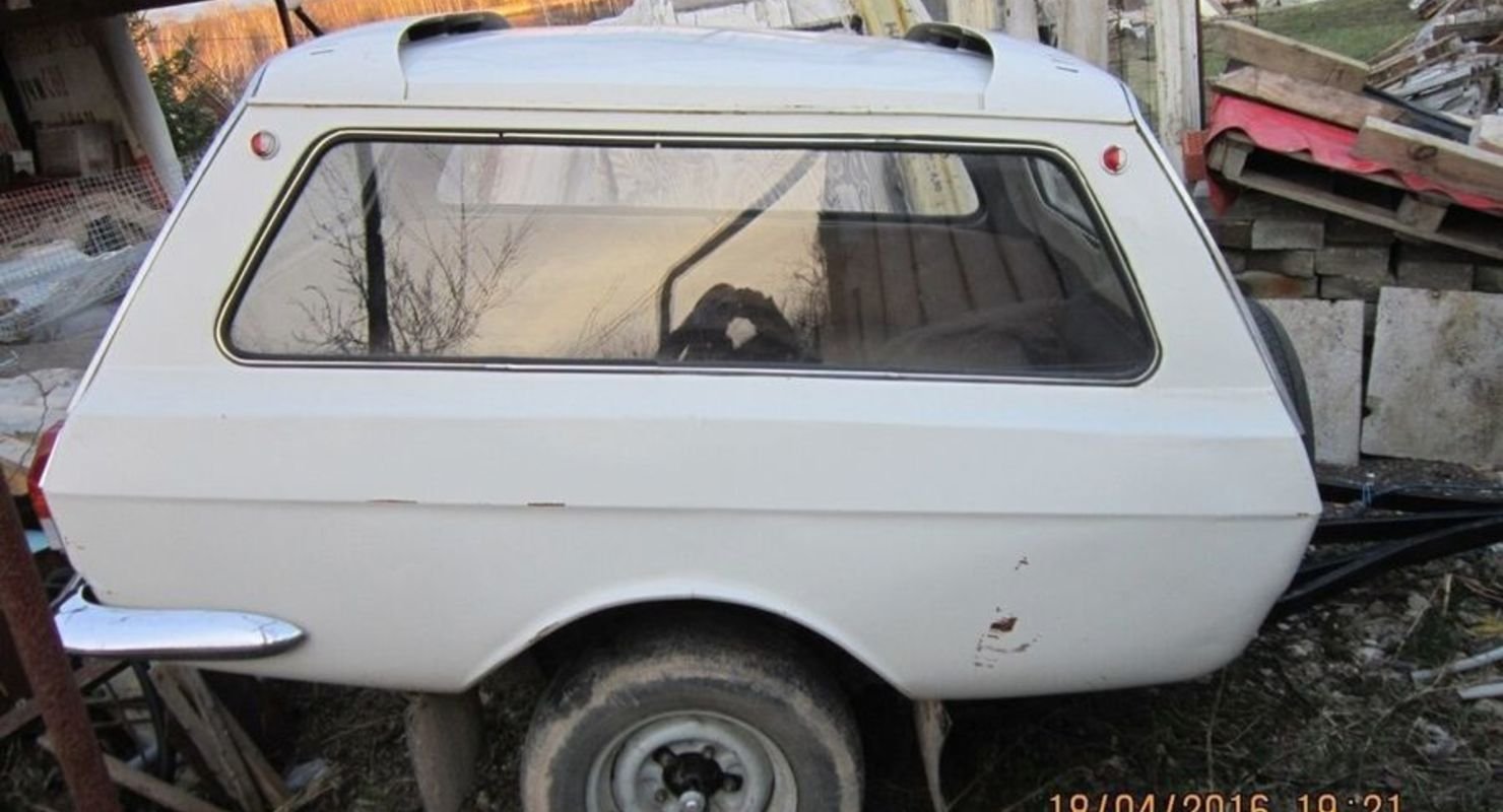 Самодельный спальный прицеп, сделанный из Волги