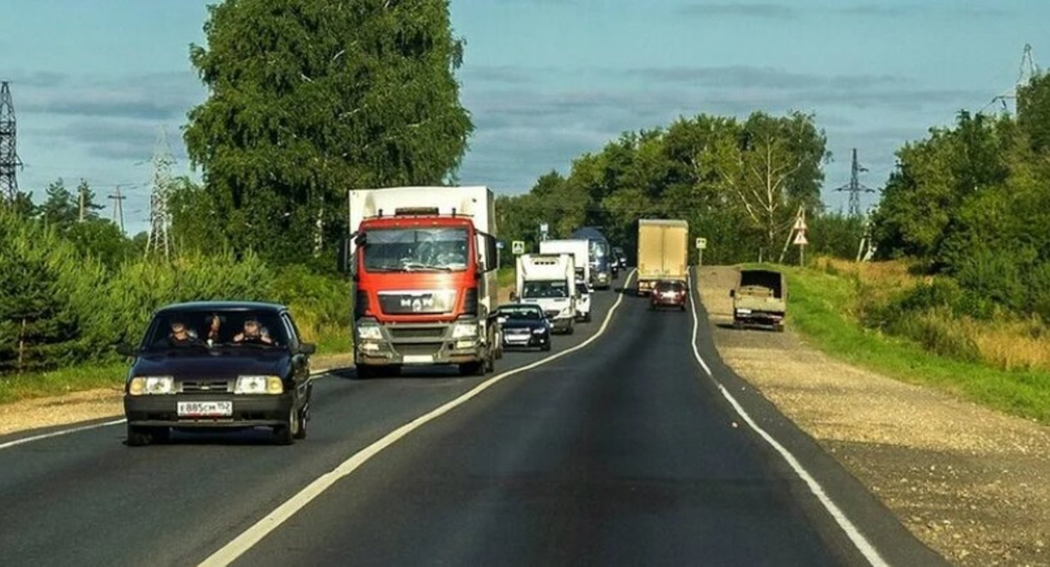 Важные правила при езде по трассе, про которые часто забывают опытные водители