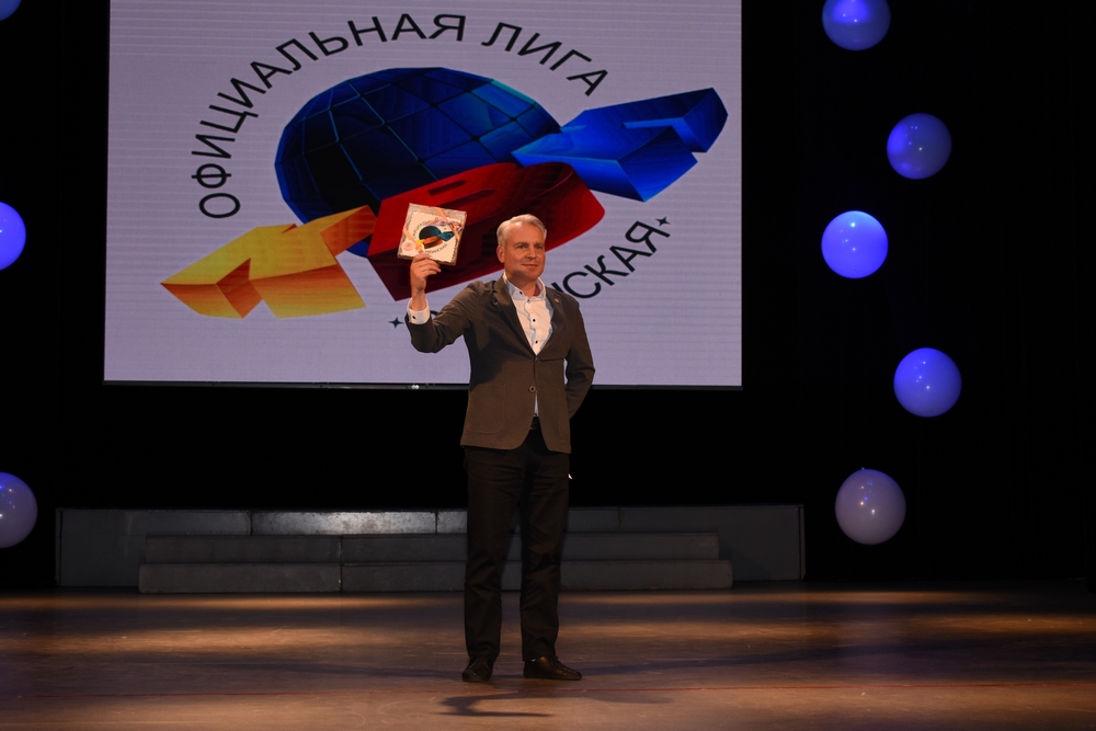На полуфинале КВН в Рязани было много шуток, аплодисментов и подарков