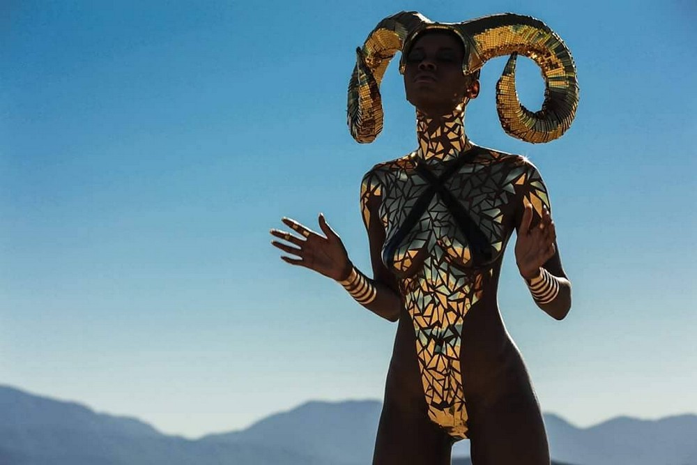 Вот такие купальники из изоленты актуальны и в 2019 году! Вот такие купальники из изоленты актуальны и в 2019 году!