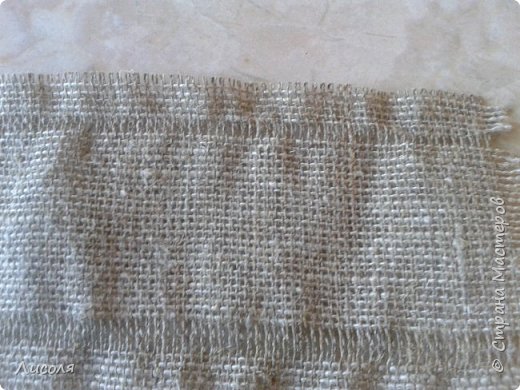 Небольшая иллюстрация к процессу создания очаровательных цветочков из мешковины Небольшая иллюстрация к процессу создания очаровательных цветочков из мешковины женские хобби