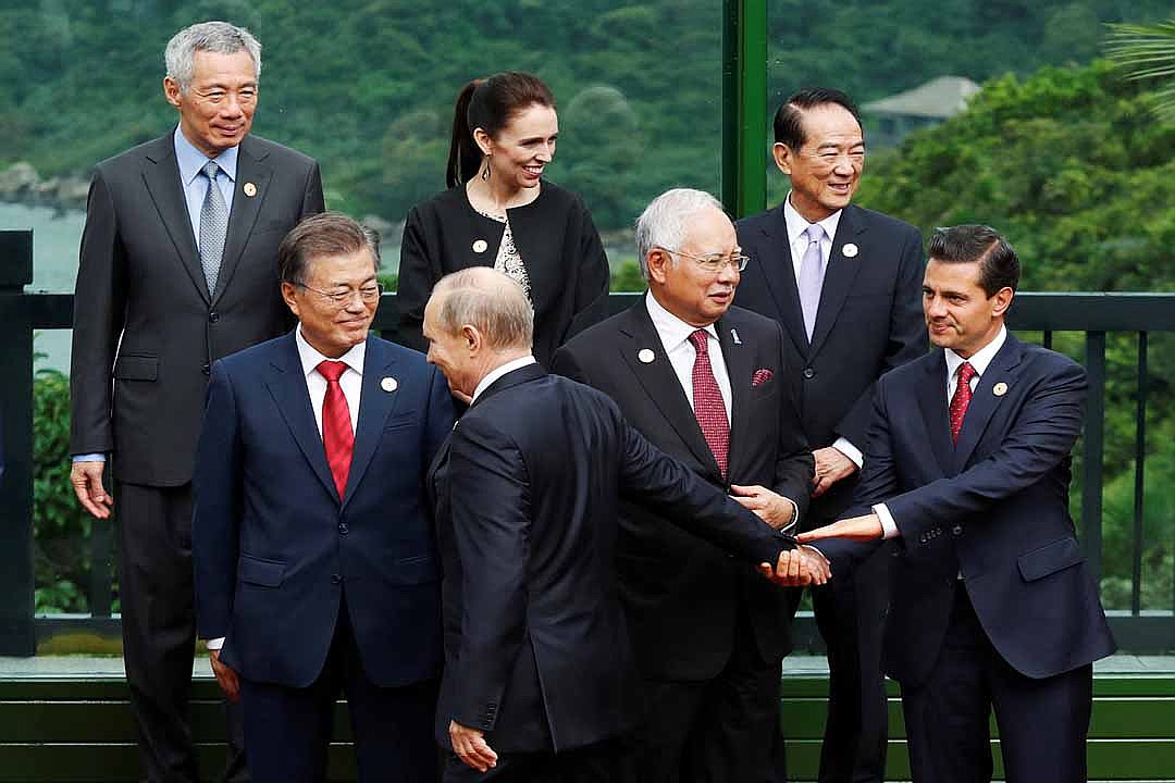 Президент России уже успел пообщаться с президентами Вьетнама, Мексики и Филиппин, премьером Японии и председателем КНР Фото: REUTERS