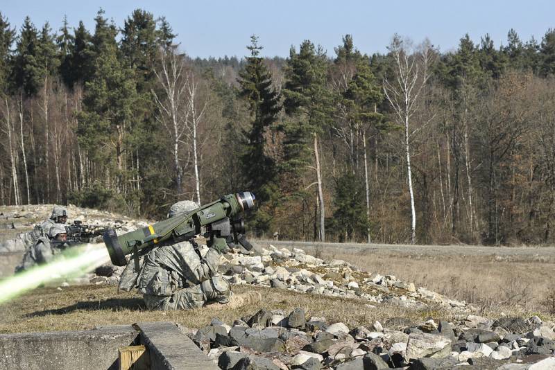 Versus. «Джавелин» и «Байрактар» против Т-72 оружие