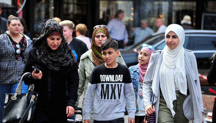 «Я спас своего сына от немецкой школы, где беженцы бьют русских» геополитика