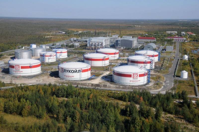 Надолго ли России хватит нефтепродуктов в случае большой войны?