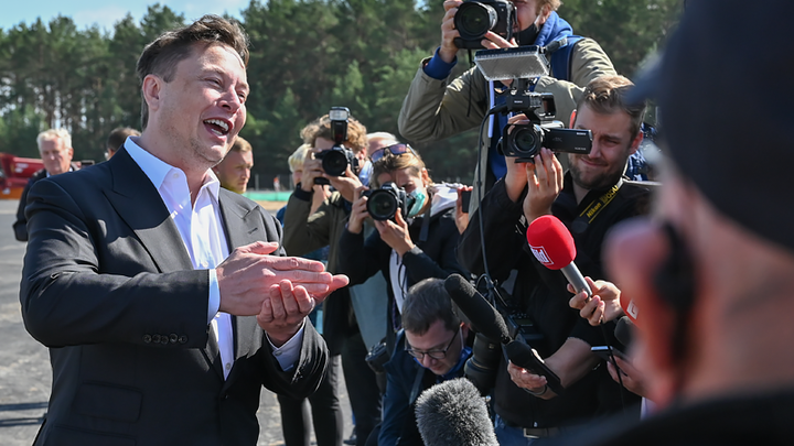 БЫЛ ИЛОН МАСК ВАШ, ДА СТАЛ НАШ: ЗАПАД НАПУГАН ВЫСТУПЛЕНИЕМ ОСНОВАТЕЛЯ TESLA НА "ПУТИНСКОМ ФОРУМЕ"