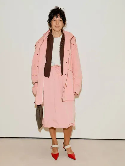 Юлия Снигирь, падчерица Ивана Урганта Эрика Кикнадзе, Наталья Гольденберг и Нино Нинидзе посетили открытие бутика Sanchy Кикнадзе, Снигирь, Эрика, Ксения, Чилингарова, Нинидзе, Ермакова, Дарья, Рябцова, ПолетаеваЛилиана, ЦомаеваНастя, Богданова, МихайловаНата, ГольденбергМария, справаНаталья, ГригалашвилиКарина, АрутюноваТаня, ЗосименкоРанее, БарашикКарина, московские