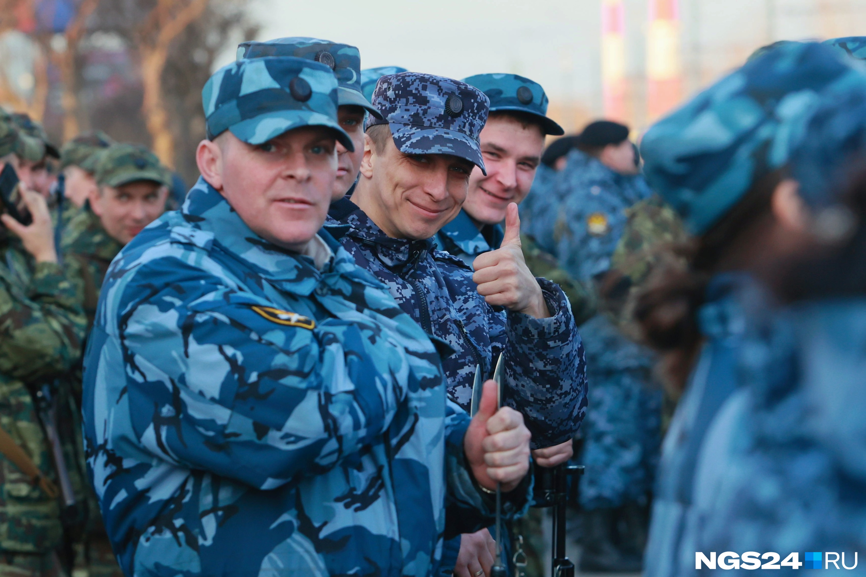 Красноярские журналисты показали снимки с репетиции Парада Победы