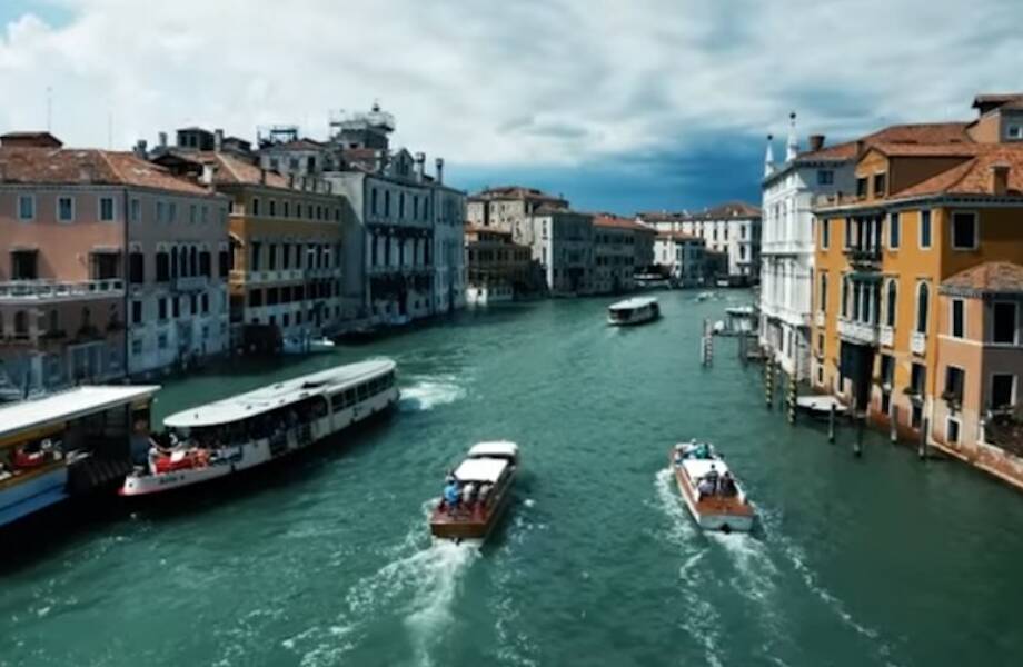 Видео: на чем на самом деле стоит Венеция