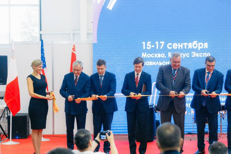 Выставка HeliRussia 2020: успехи в период ограничений Выставка HeliRussia 2020: успехи в период ограничений оружие