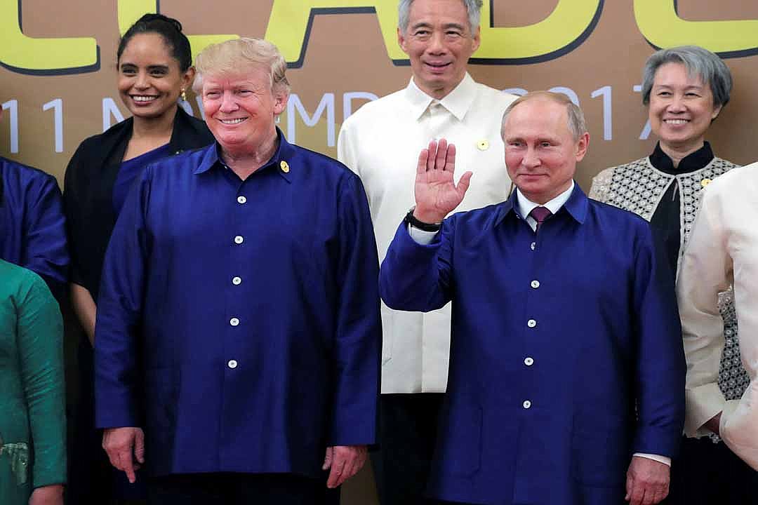 Российский лидер назвал президента США корректным, доброжелательным человеком, с которым можно вести нормальный диалог Фото: REUTERS