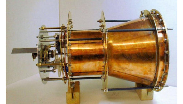 Двигатель EmDrive
