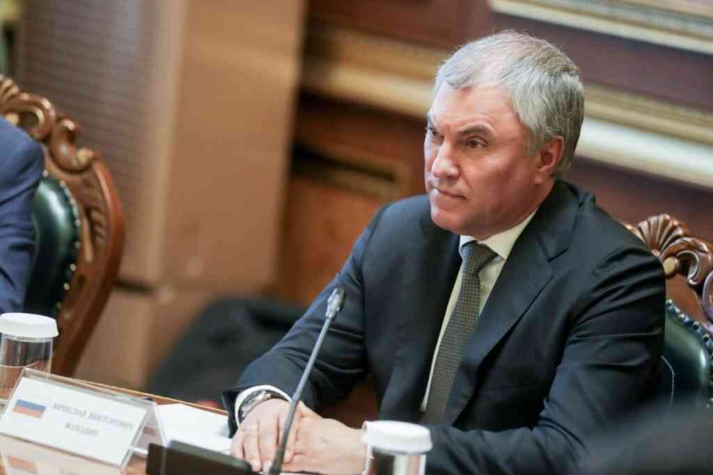 Володин призвал повышать производительность труда в сфере строительства