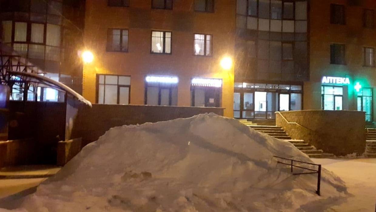 Просто завалило город
