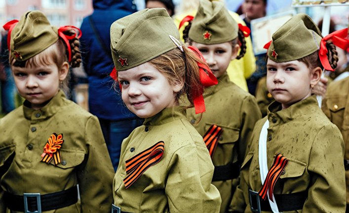 Мария Арбатова сравнила детей в военной форме с проститутками