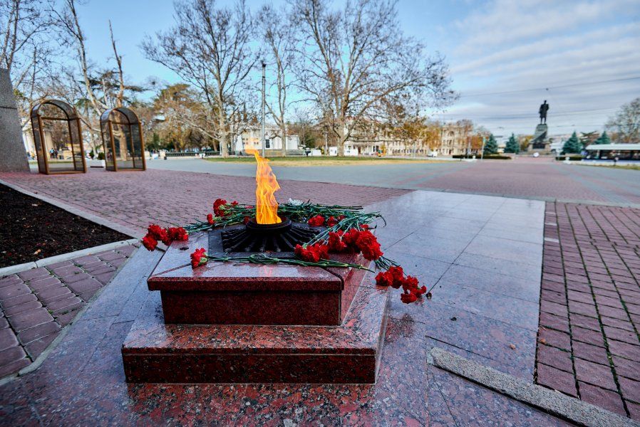 В Севастополе почтили память жертв блокады Ленинграда