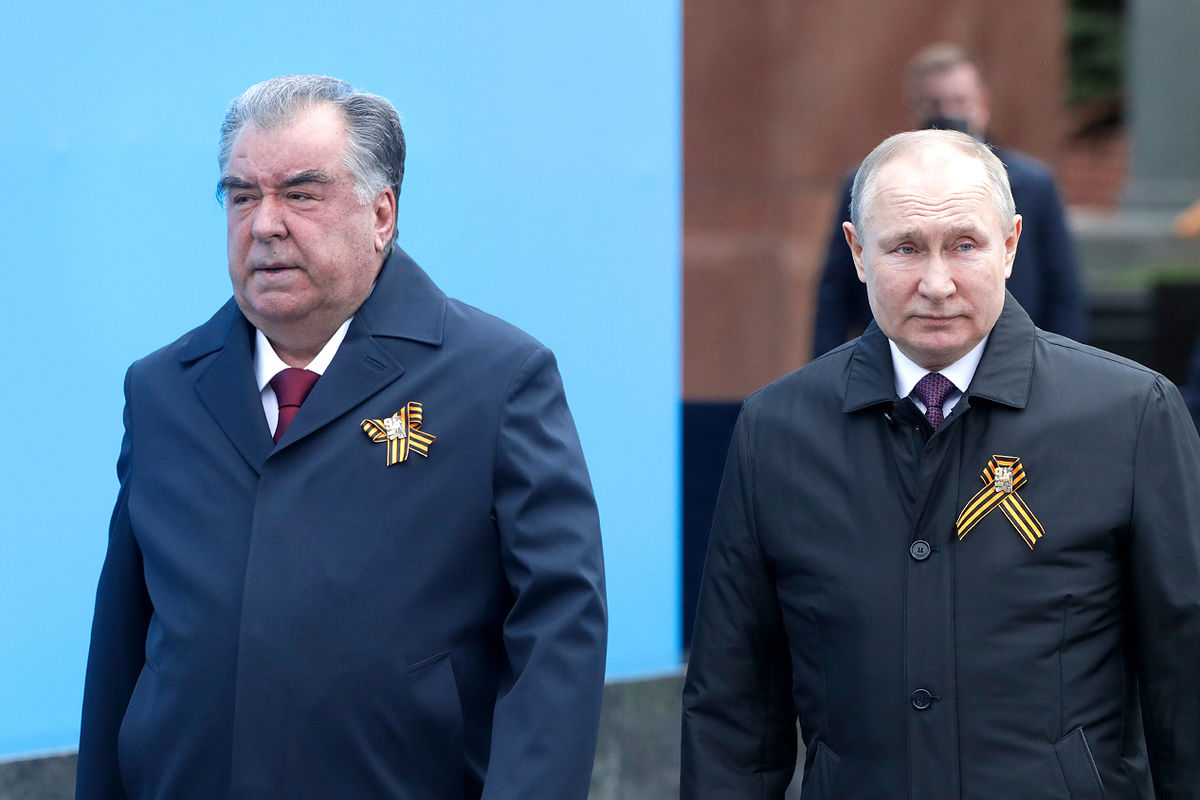 РИА Новости: президент Таджикистана Рахмон примет участие в праздновании Дня Победы в Москве