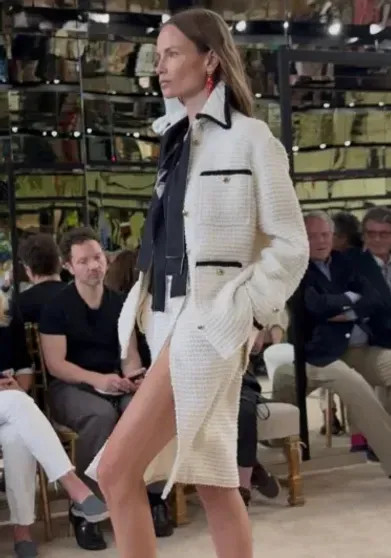 Наташа Поли показала бэкстейдж круизного показа Chanel Chanel, Блази, Матье, ПолиНаташа, креативного, подиум, директора, многие, модель, этого, модного, первой, моделиНапомним, получить, конце, стало, чтобы, известно, культового, теперь