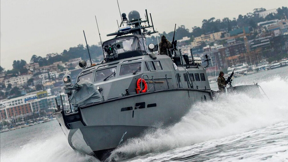 Командование ВМС Украины объявило об отправке военных катеров в Керченский пролив