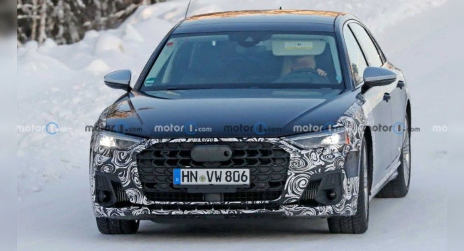Новую Audi S8 заметили на зимних тестах с минимумом камуфляжа Новую Audi S8 заметили на зимних тестах с минимумом камуфляжа Автоновинки