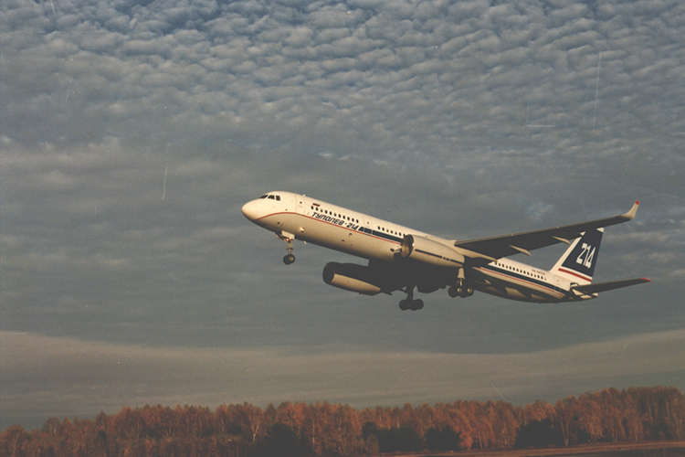 Первый Ту-214 отправляется в первый полет