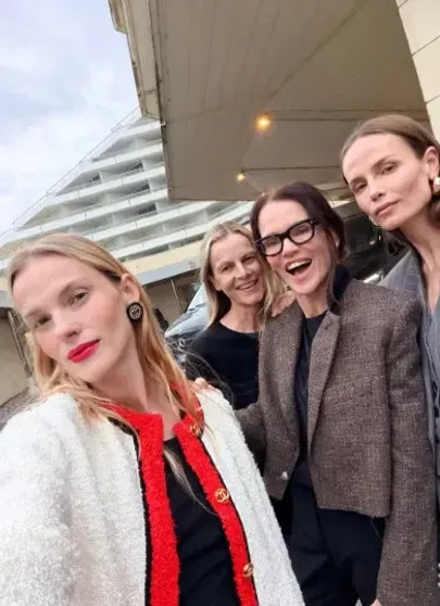 Наташа Поли показала бэкстейдж круизного показа Chanel Chanel, Блази, Матье, ПолиНаташа, креативного, подиум, директора, многие, модель, этого, модного, первой, моделиНапомним, получить, конце, стало, чтобы, известно, культового, теперь