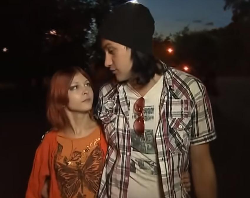 Одного сына оставила бабушке, второй трагически погиб: что известно о самой яркой участнице шоу «Беременна в 16» Елене Холоше Елена, девушка, Фатала, Сергеем, момент, Девушка, «Беременна, после, ребенка, погиб, Сергея, съемок, матерью, сыном, сбежала, молодой, Холоша, Фатал, человек, запомнилась