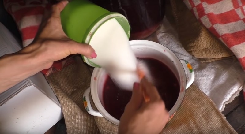 как делать домашнее вино из смородины