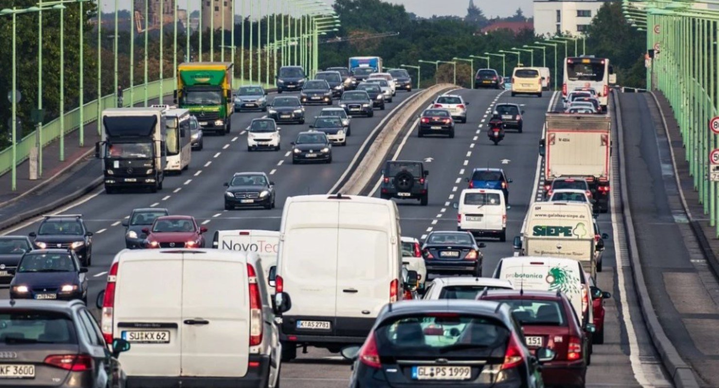 В России отмечают День автомобилиста