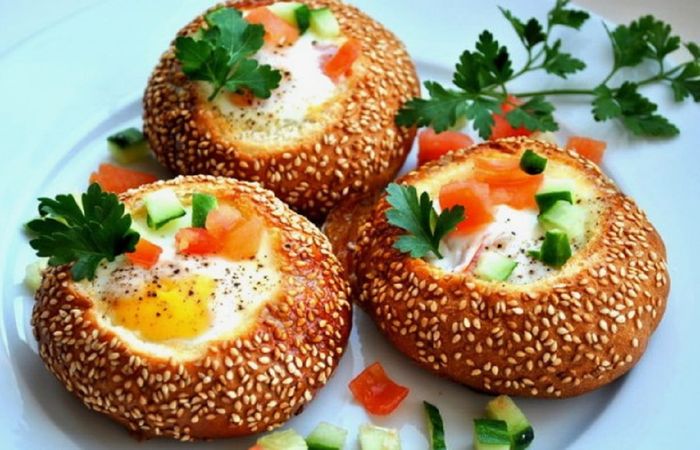 Как приготовить вкусные фаршированные булочки: 5 аппетитных начинок