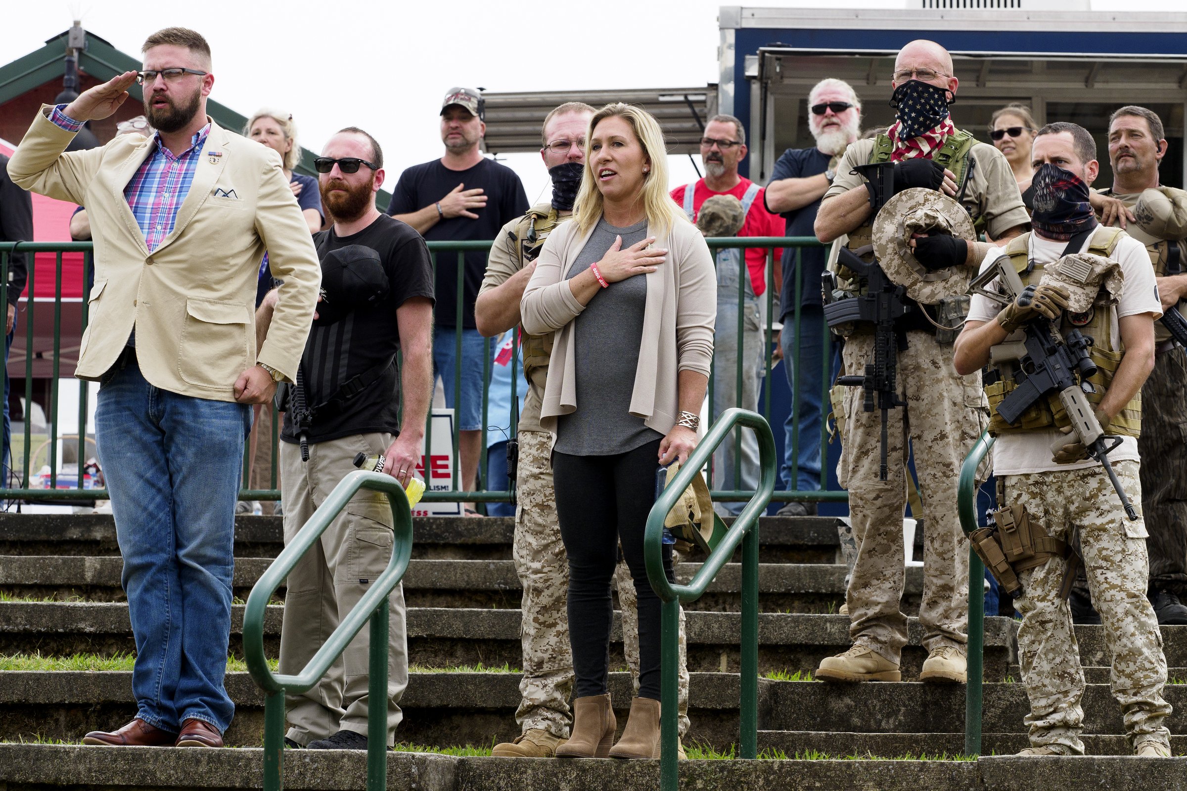 Есть два гендера 