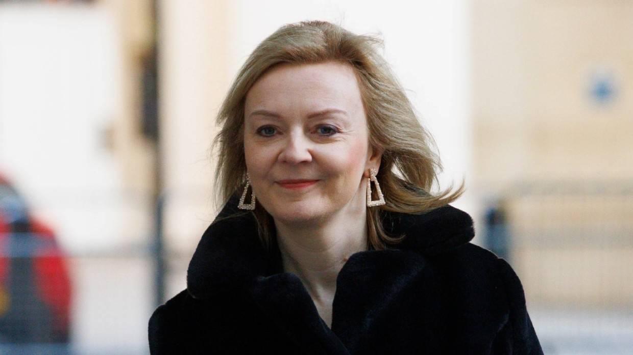 Глава МИД Британии Трасс выразила протест послу России из-за военной операции в Донбассе