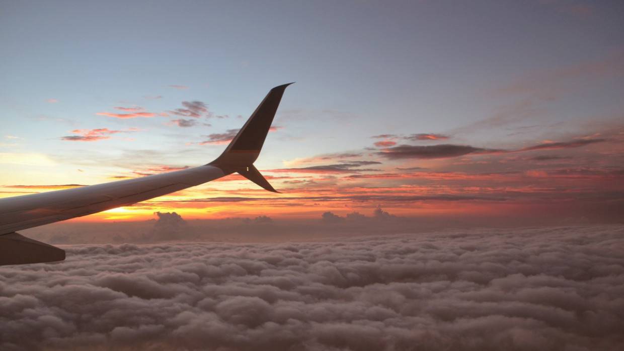 Летавший в космос на New Shepard бизнесмен де Врайс погиб в авиакатастрофе