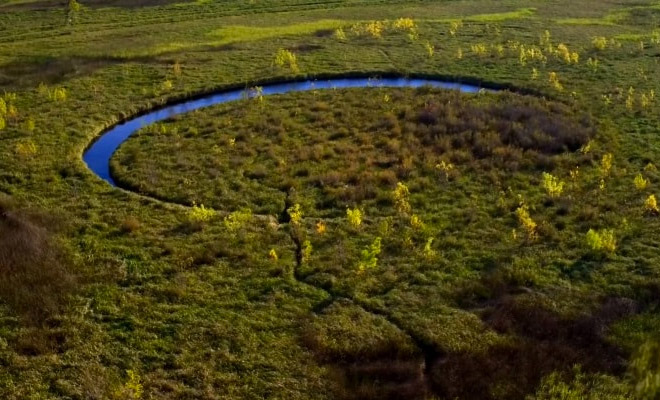 Пилот случайно увидел круглое озеро идеальной формы Культура