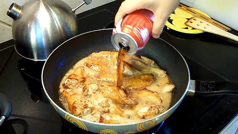 Румяные куриные крылышки Румяные куриные крылышки