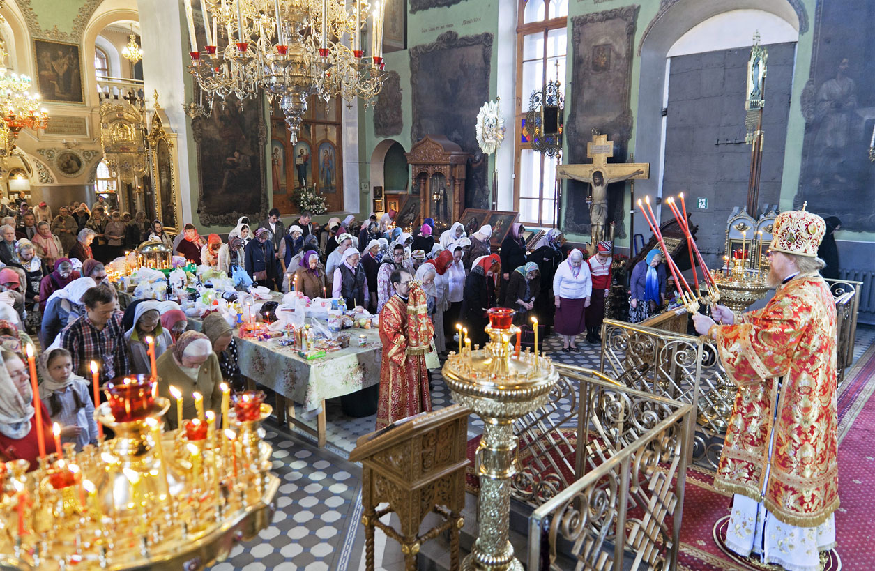 Можно ли красить волосы на радоницу