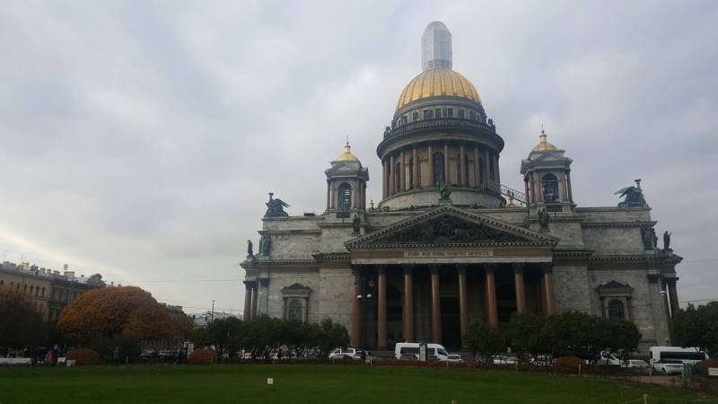 Задержана предполагаемая участница съемки у Исаакиевского собора в Петербурге