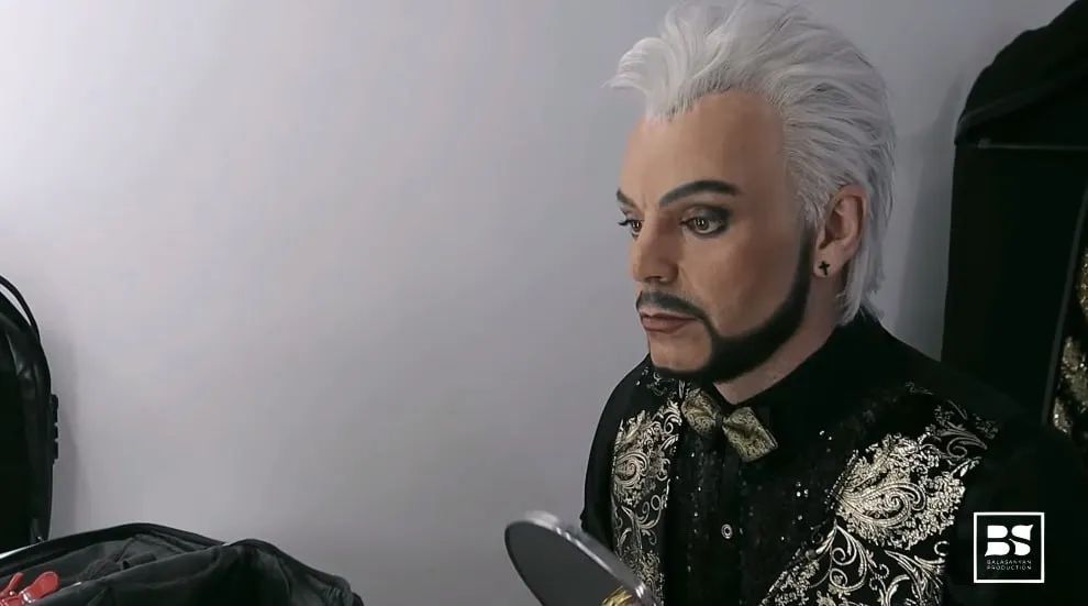 двойник киркорова алексей егожинский. алексей егожинский двойник филиппа. алексей егожинский двойник филиппа. пародист филиппа киркорова. егожинский двойник.