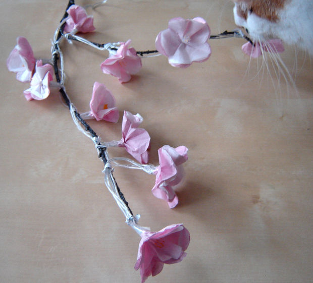 Цветущая вишня из бумаги. Ночник.  Мастер-класс идеи