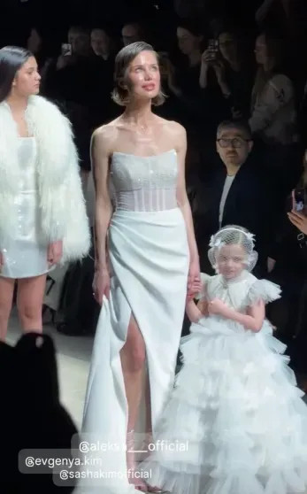 Звёздные наследники: дети Бондарчука, Дайнеко и других знаменитостей вышли на подиум