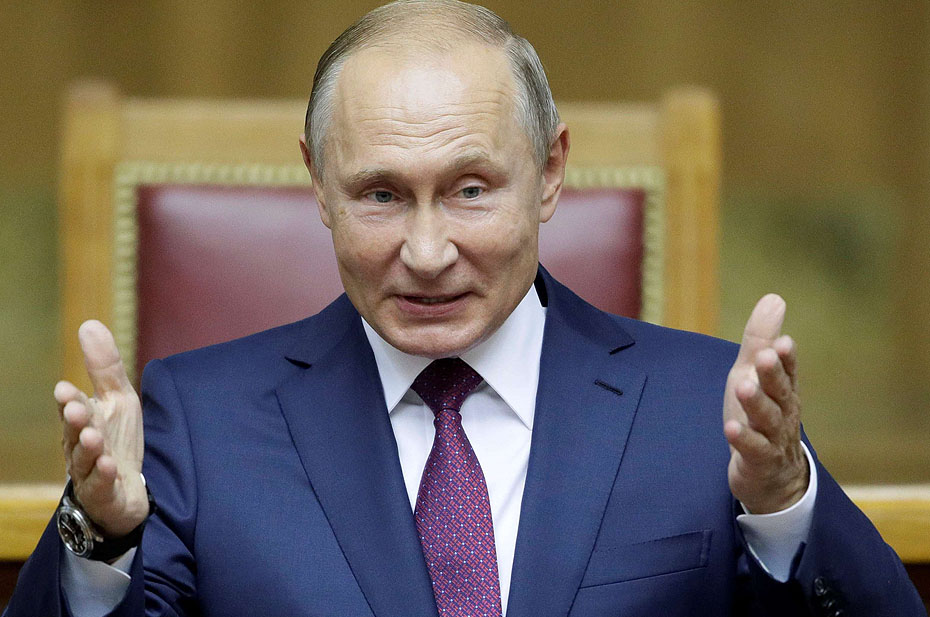 Рейтинг Путина вырос после раздачи денег