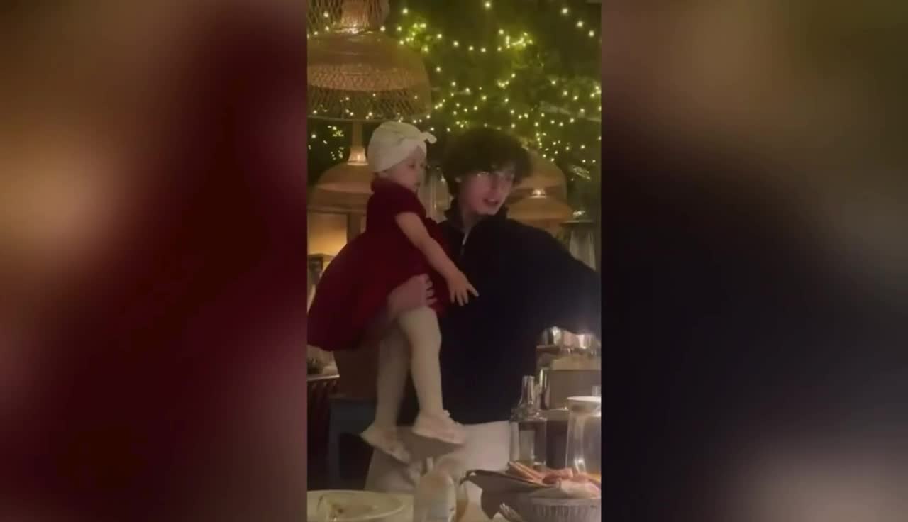 Семейный праздник: Лиза Арзамасова отметила день рождения с пасынком Мартином