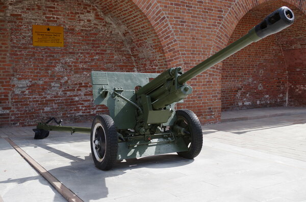 76-мм дивизионная пушка обр. 1942 года, которые показаны в фильме