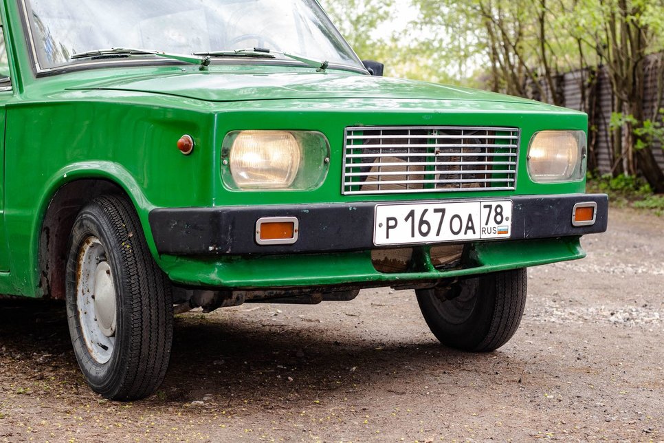 Поддельные «Жигули». Мотор сзади. Что?! автосамоделки,Марки и модели